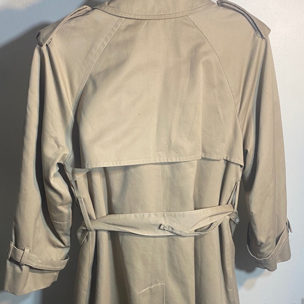 London Fog Classic Tan Trench Coat - Picture 5 of 7